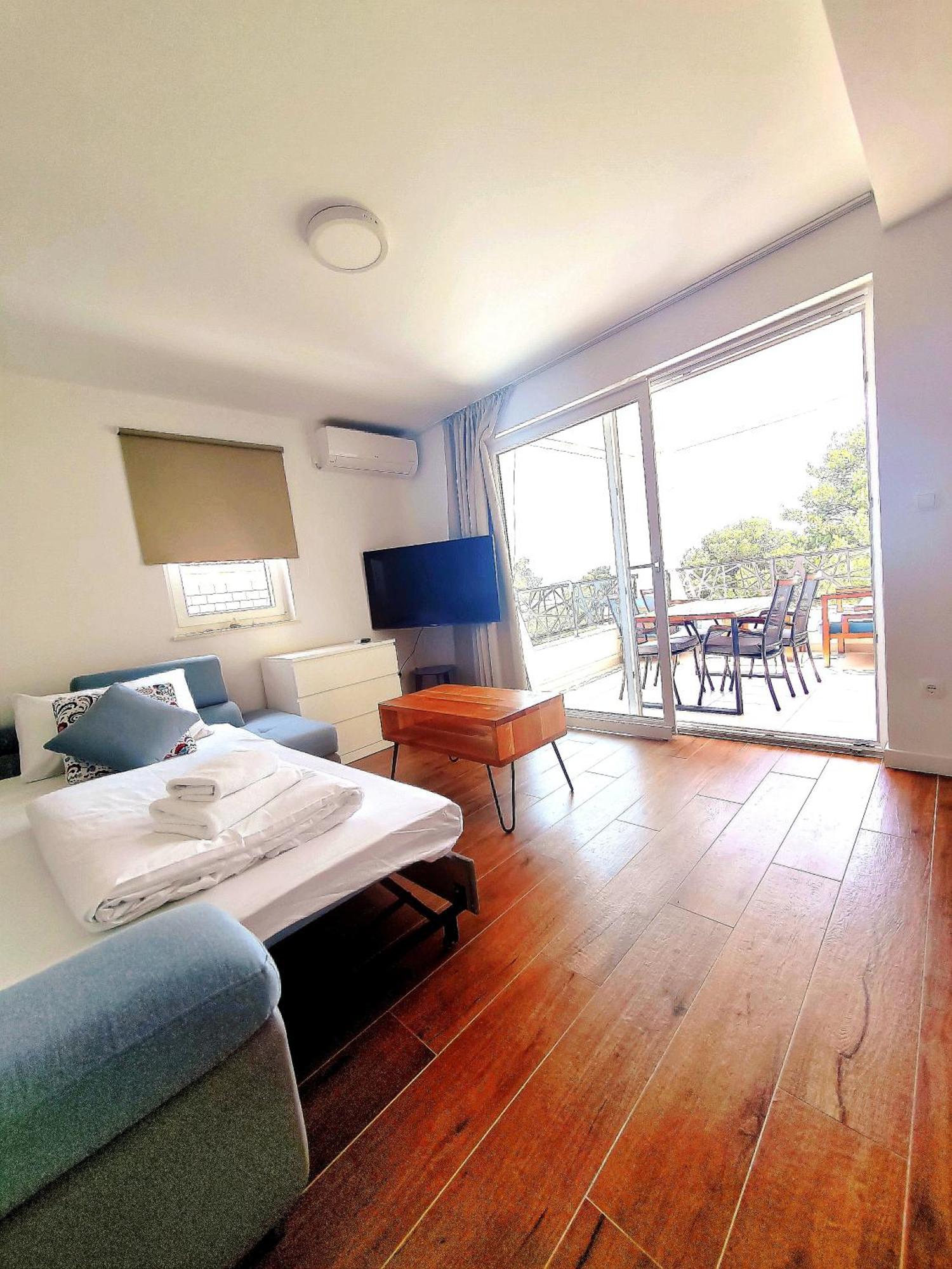 L & L Apartmani Bol Zimmer foto